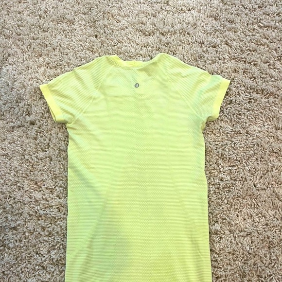 - Lululemon swiftly - Picture 4 of 4